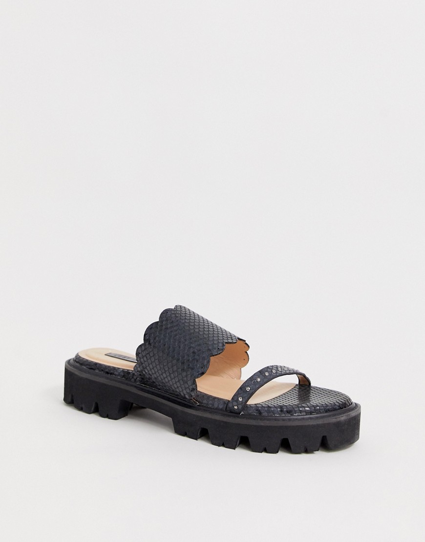 Lost Ink cleated sole scallop edge sandal