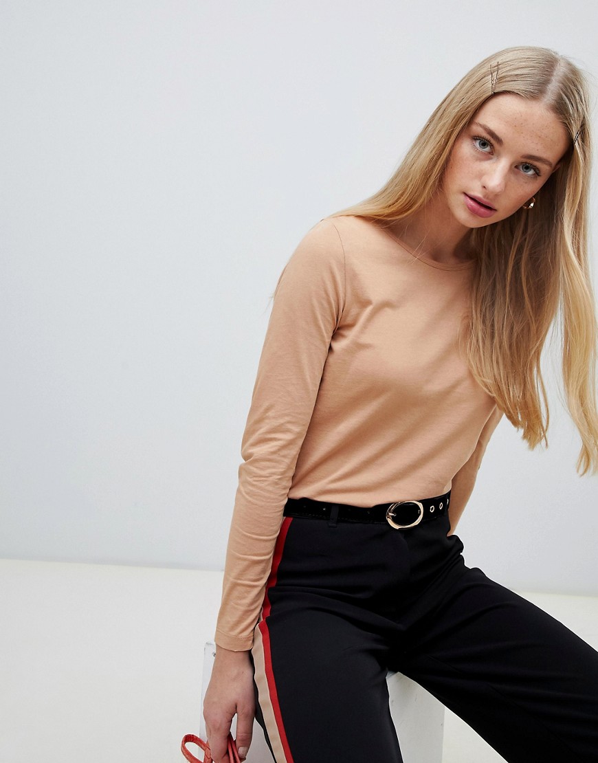New Look top with long sleeves in camel