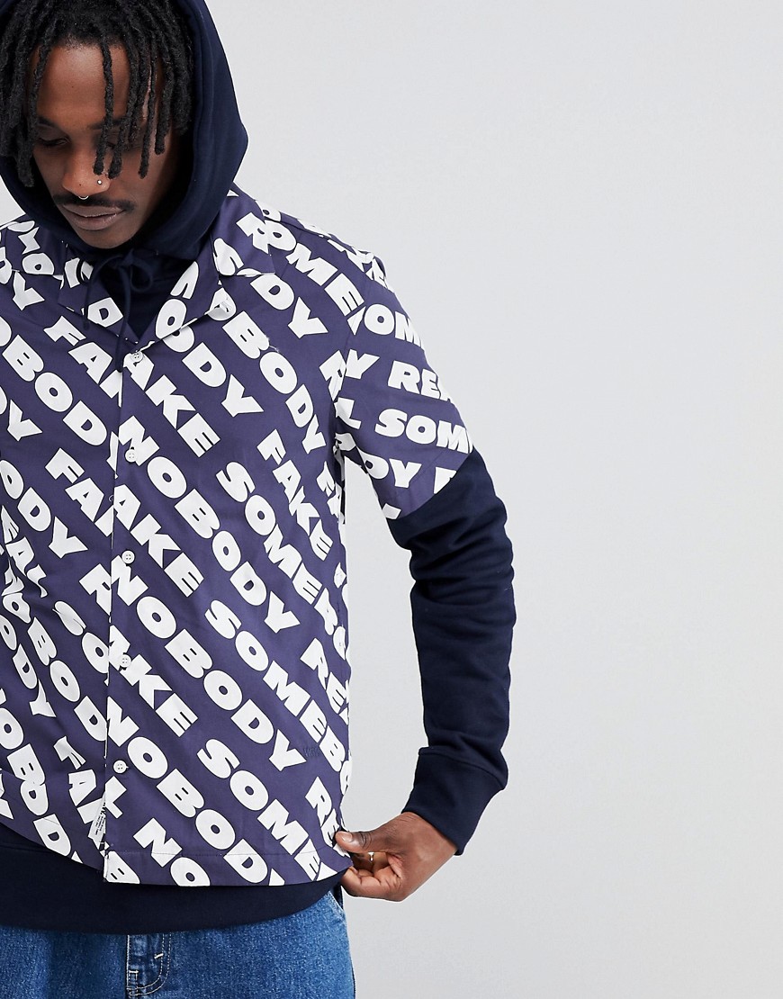 Wood Wood Brandon Shirt With All Over Somebody Print - Navy