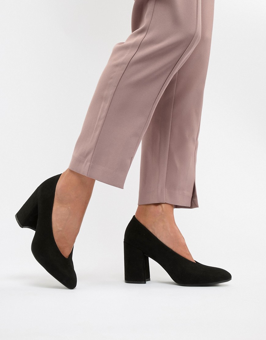 Qupid Block Heel Pointed Shoes