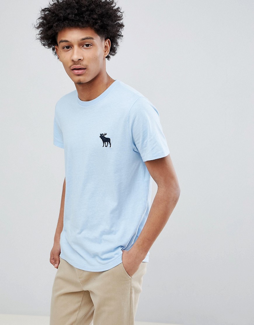 Голубая футболка с круглым вырезом и большим логотипом-лосем Abercromb Abercrombie& Fitch 