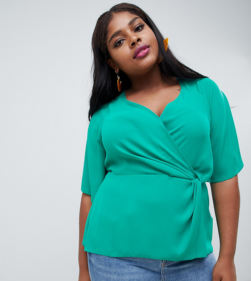 New Look Curve wrap top in green