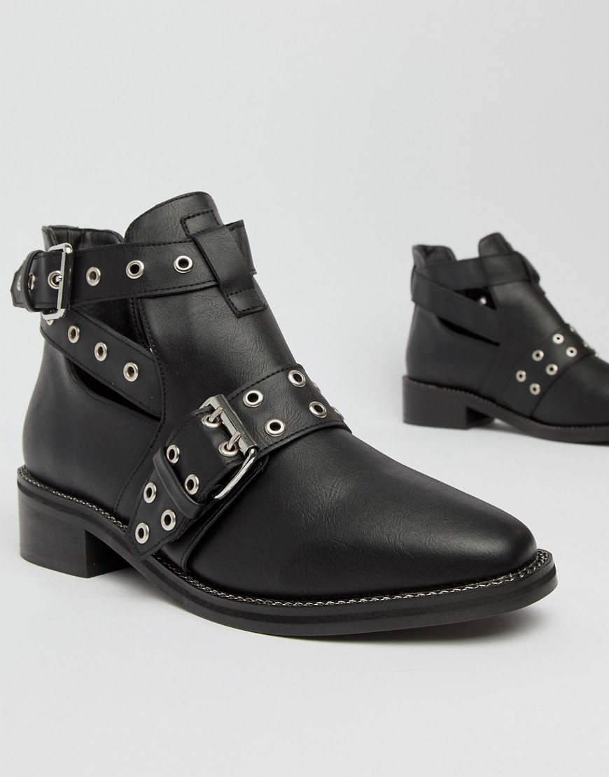 Truffle Collection Flat Ankle Boots