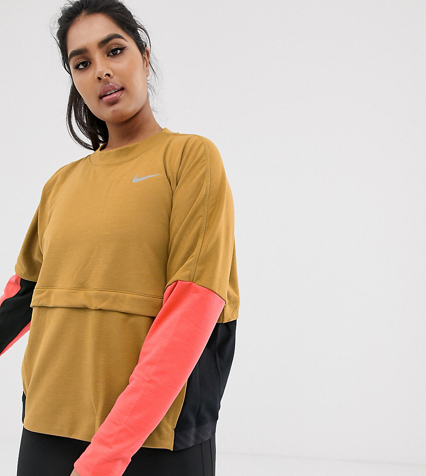 Nike Running Plus Thermasphere Sweatshirt In Gold And Pink