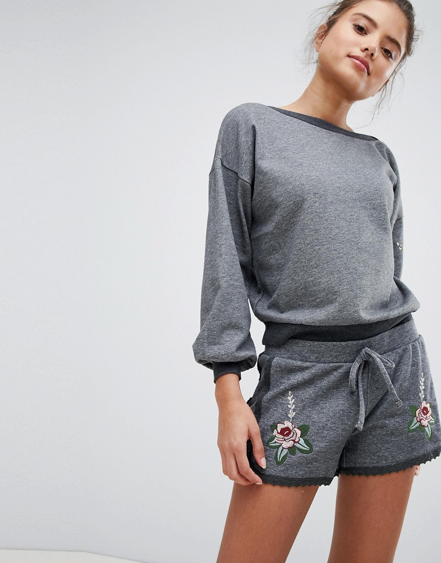 Hunkemoller Knits And Pleats Embroidered Shorts