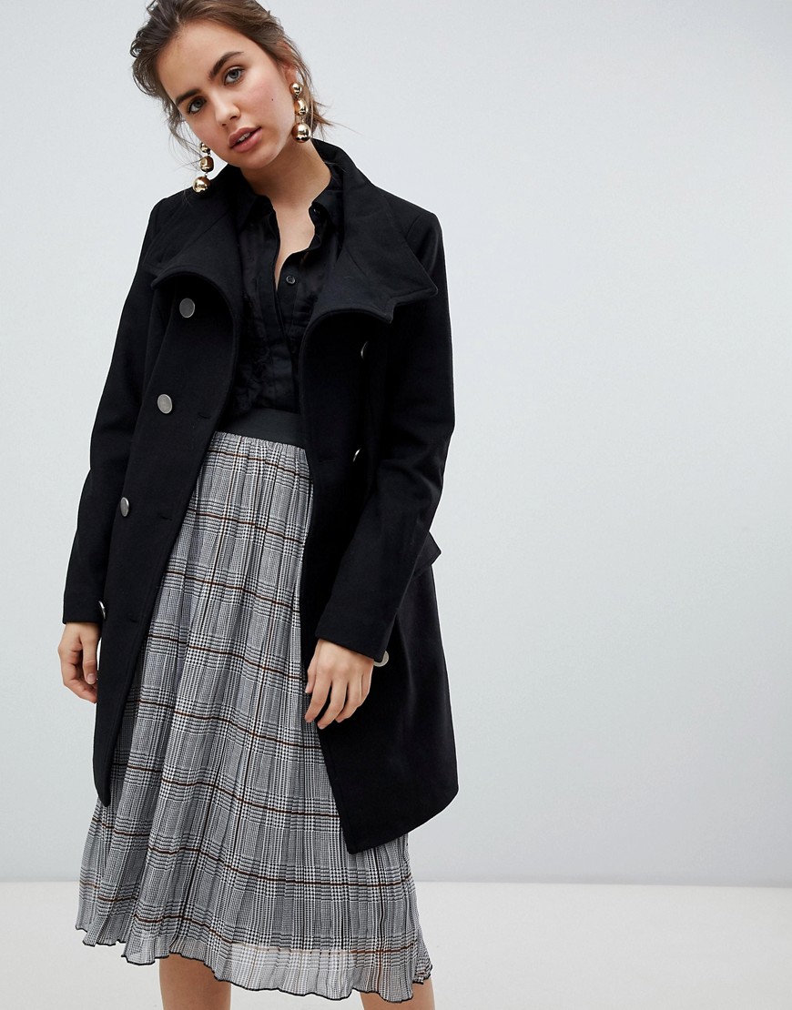 b.Young military button wool coat