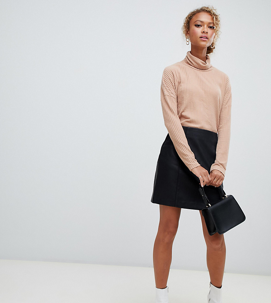 New Look mini skirt in faux leather
