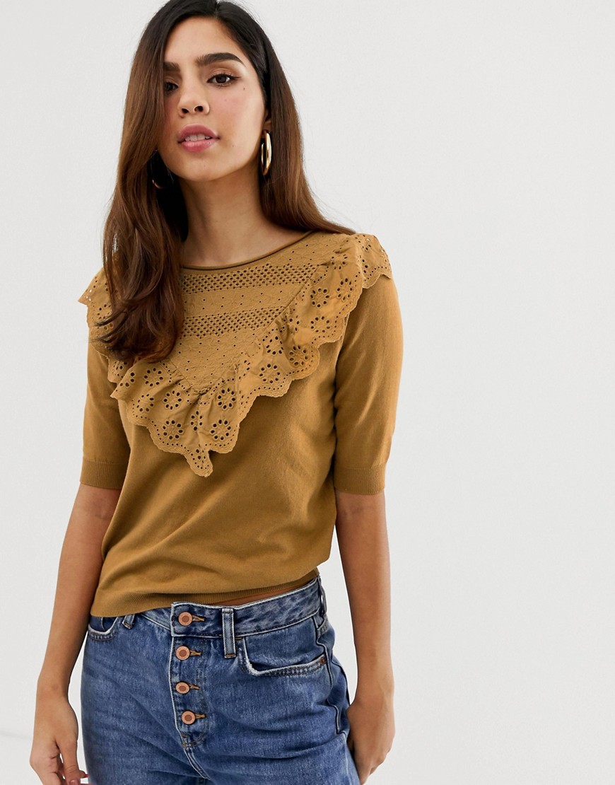 Naf Naf knitted short sleeve top with volants in the front