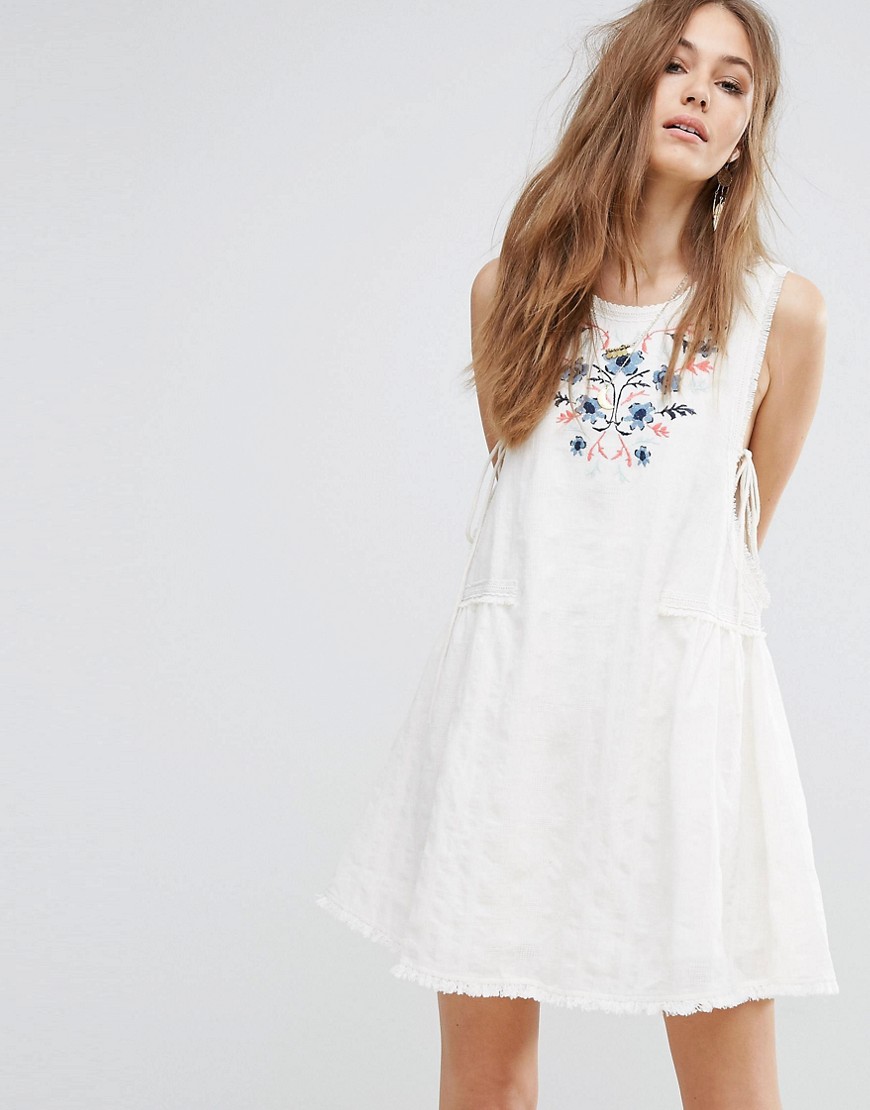 Moon River Embroidered Dress - Off white