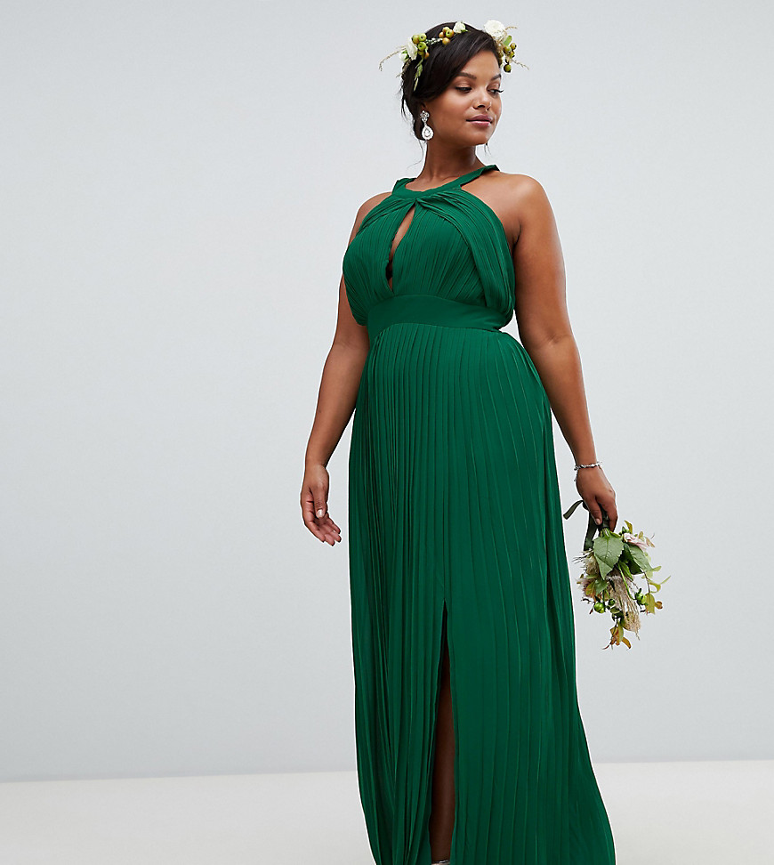 TFNC Plus pleated bridesmaids maxi dress in forest green - Forest green