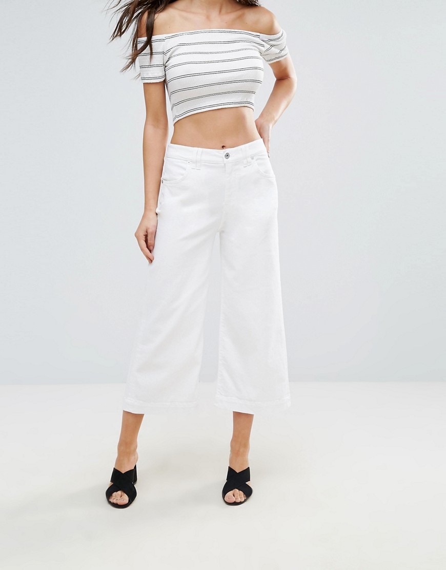 7 For All Mankind Cropped Flared White Jeans - Clean white