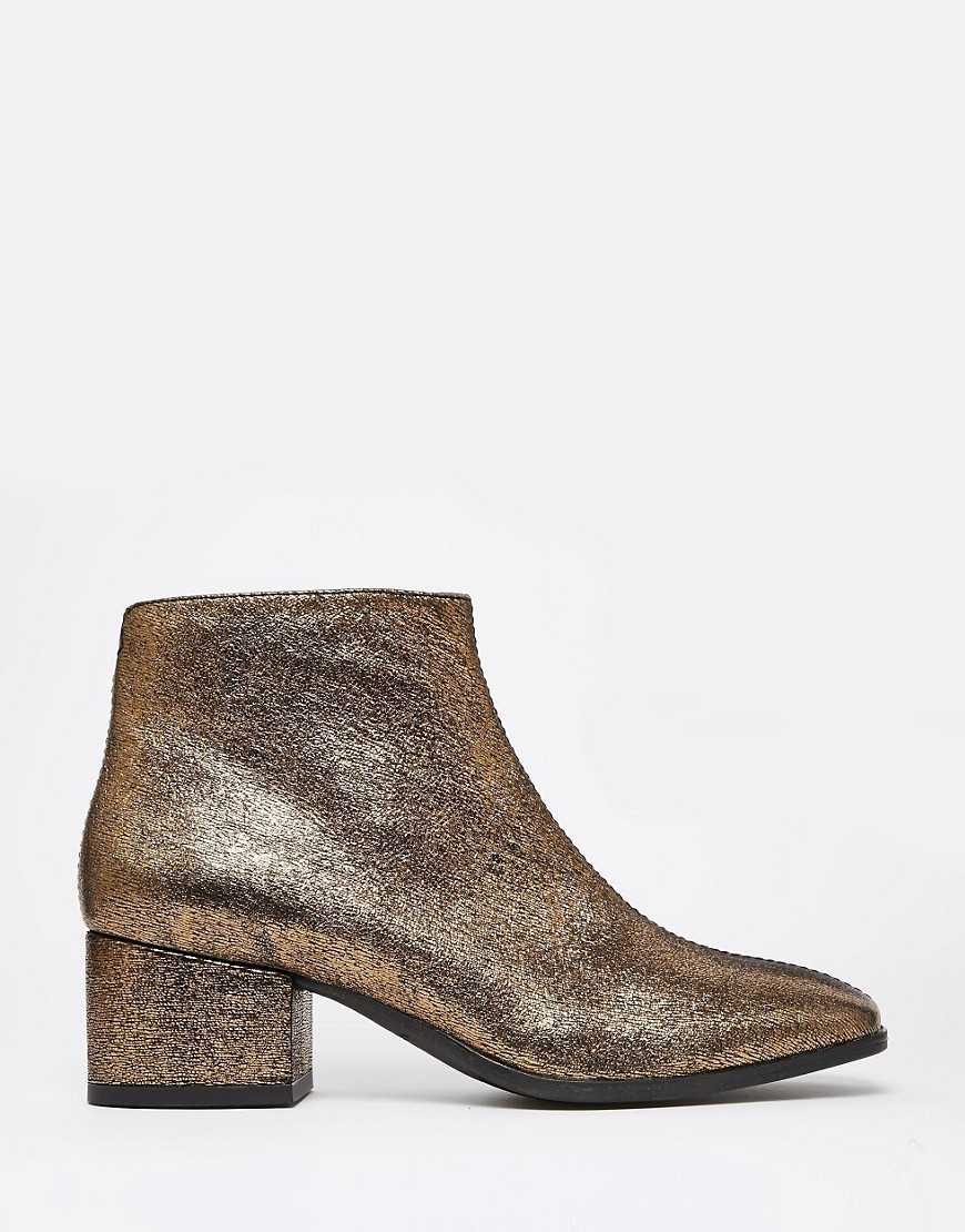 Vagabond | Vagabond Daisy Gold Metallic Leather Ankle Boots at ASOS