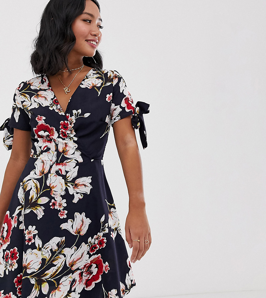 Parisian Petite wrap front dress with tie sleeve detail in floral print