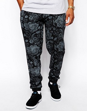 10 Deep Sweatpants With Floral Division