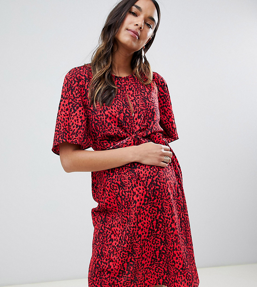 New Look Maternity animal print tie front dress in red pattern