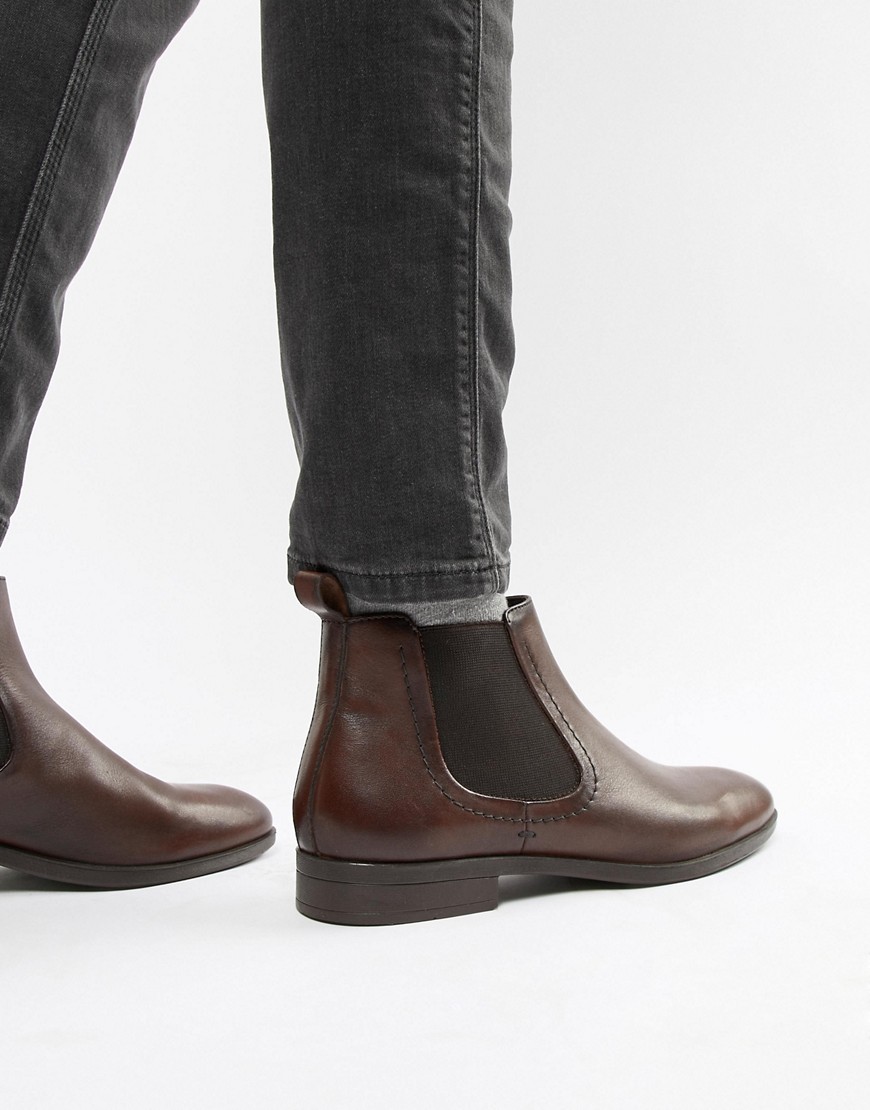Pier One chelsea boots in brown leather