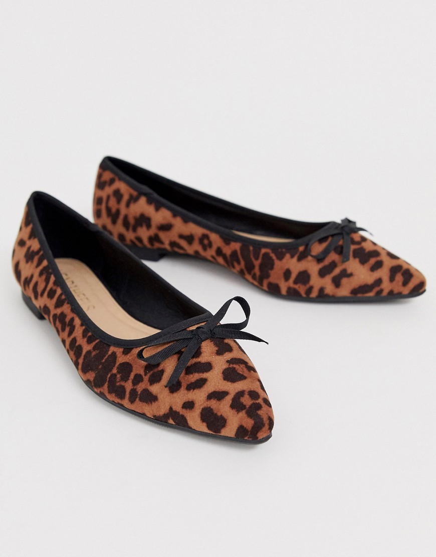 Head Over Heels Hanan pointed leopard print flat shoes