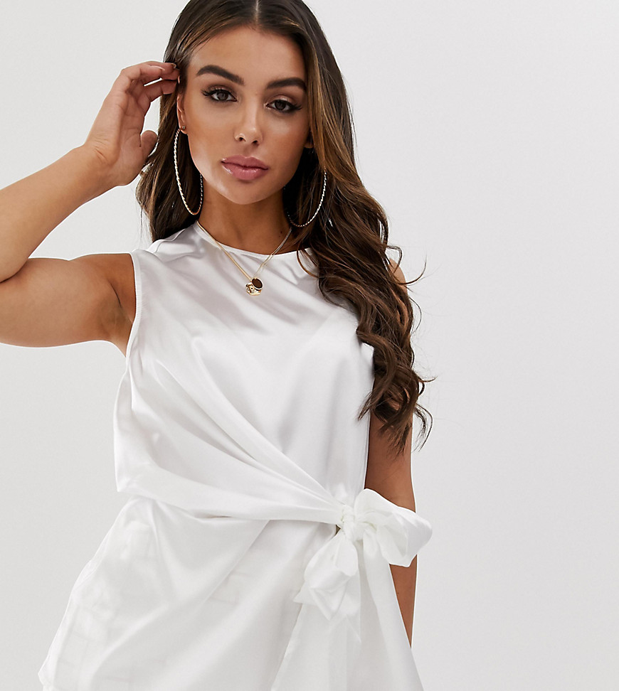 UNIQUE21 sleeveless top with tie front in satin
