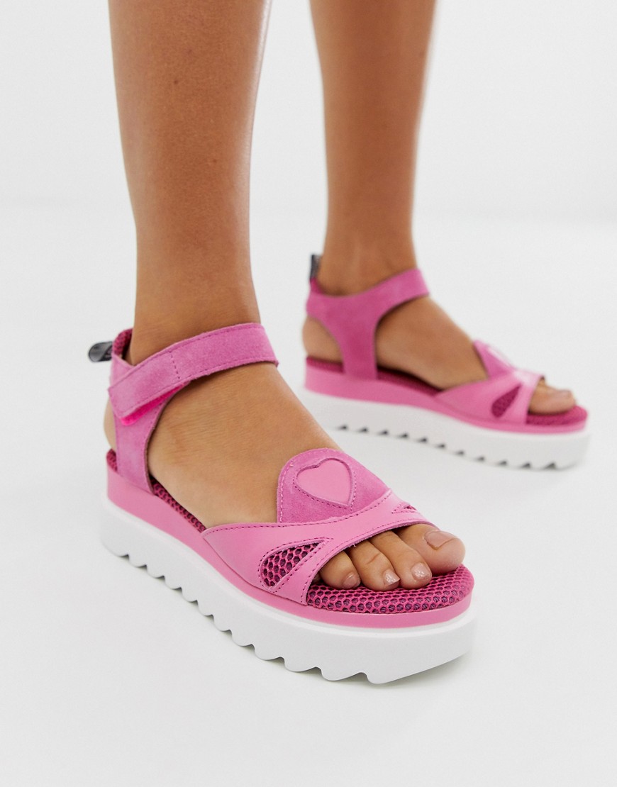 Love Moschino flatfom sandal in pink