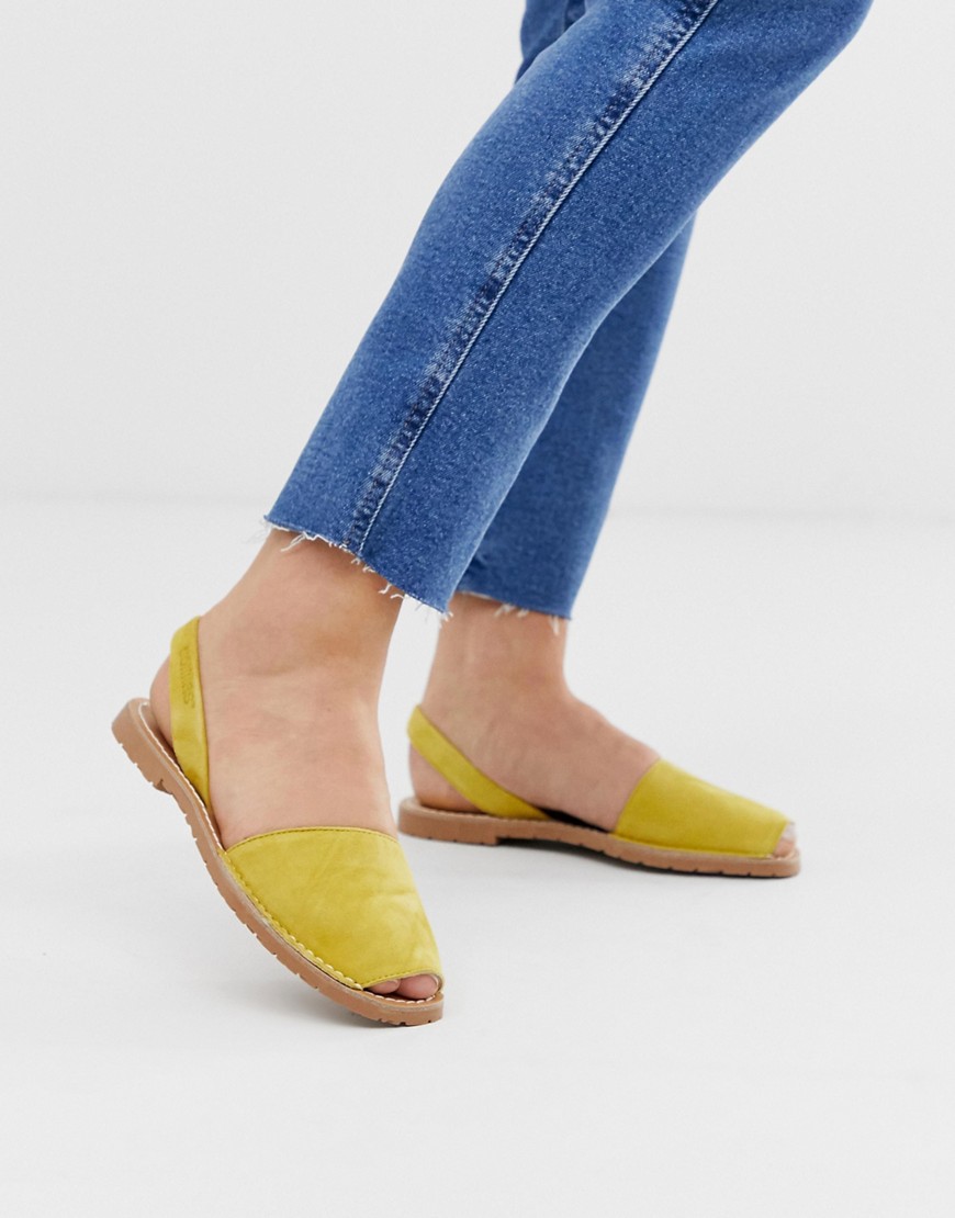 Solillas yellow leather menorcan sandals
