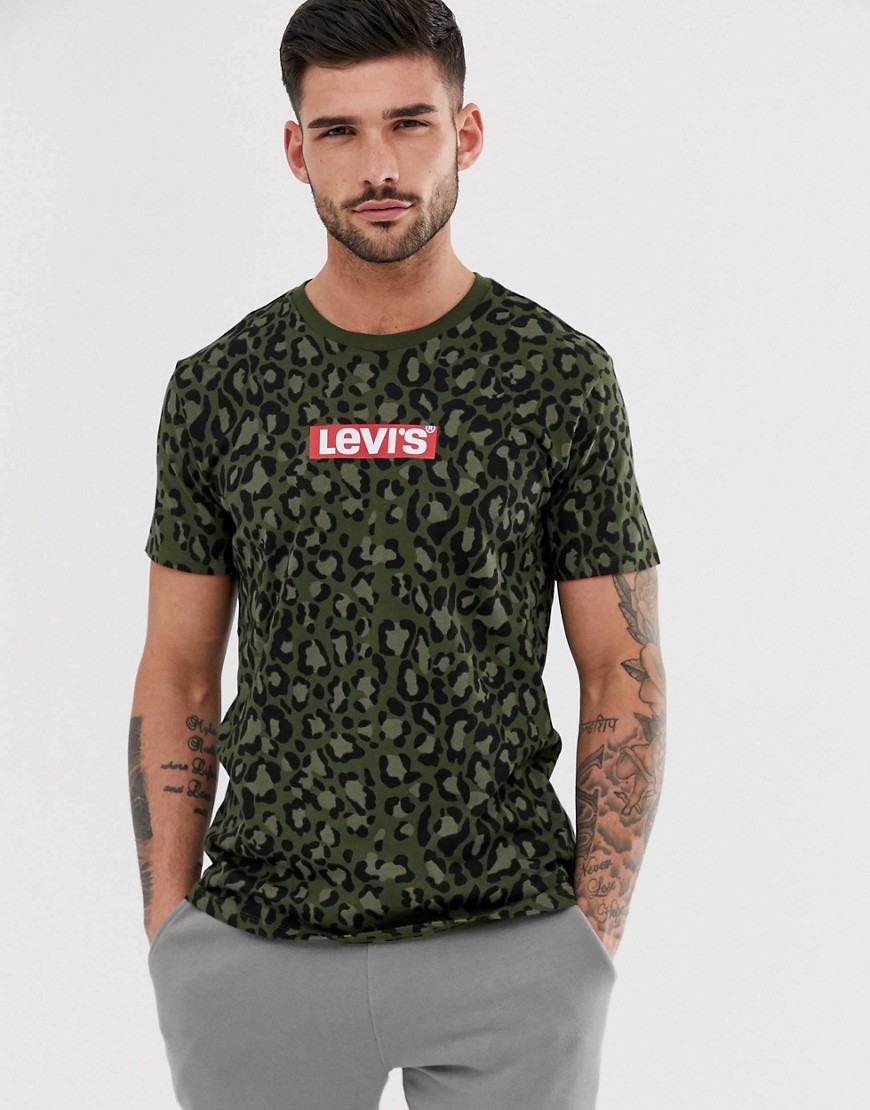 Levi's boxtab logo all over camo print t-shirt in green