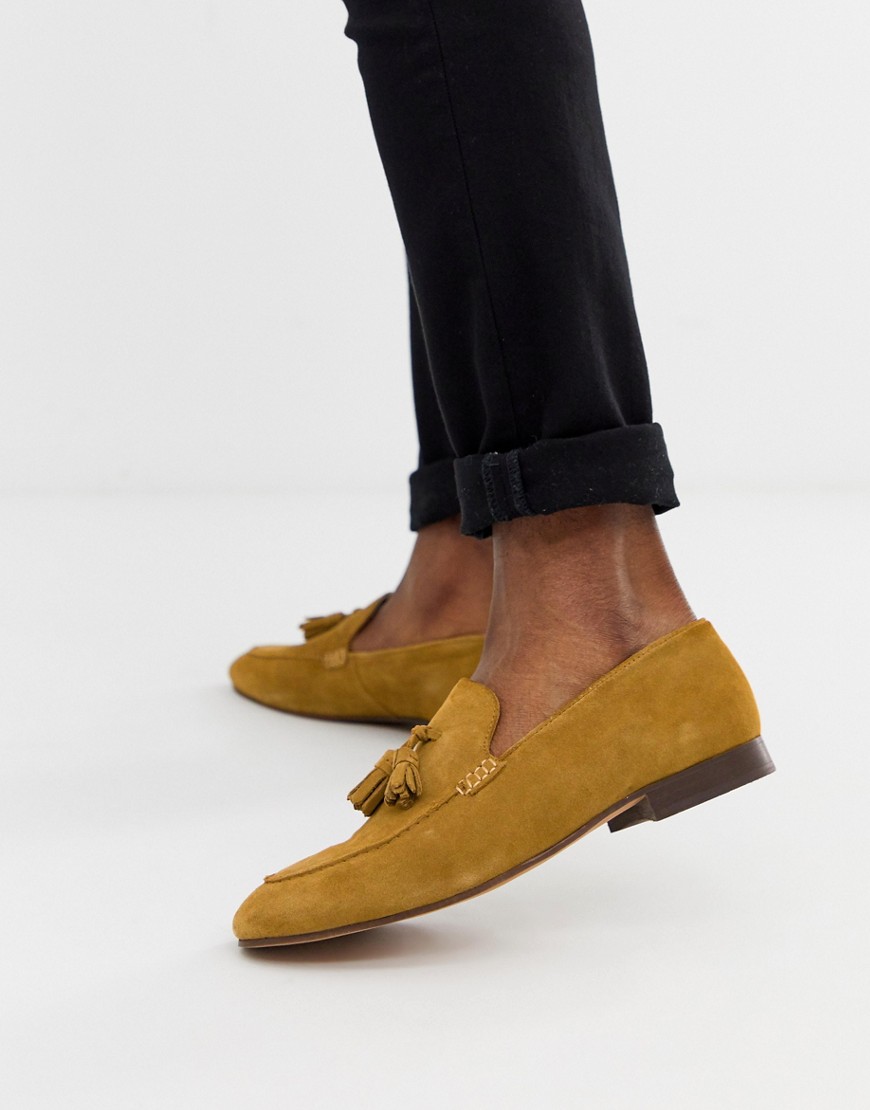 H by Hudson Bolton tassel loafers in camel suede
