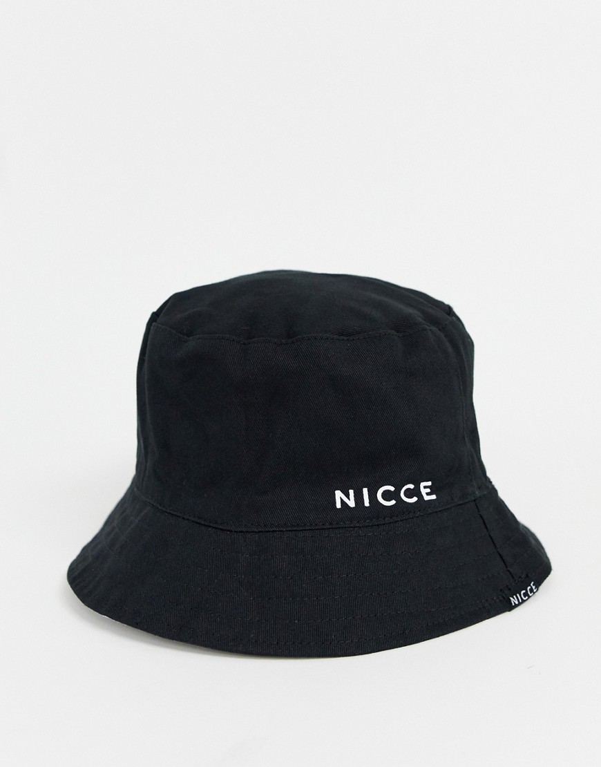 Nicce bucket hat in black