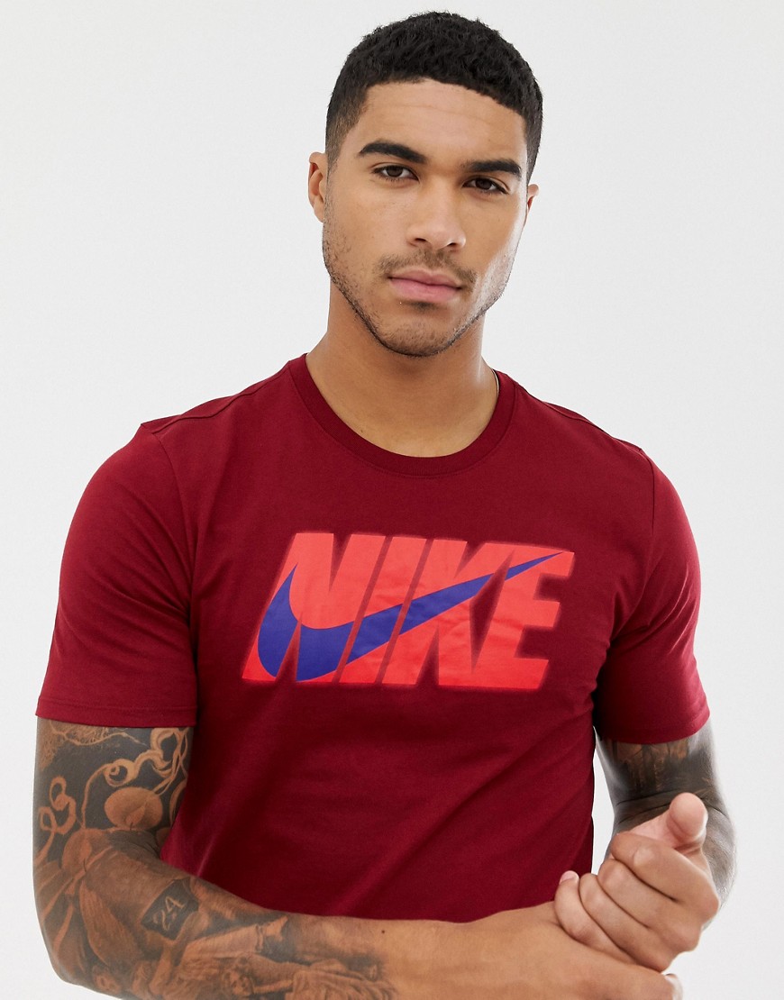 Nike Retro Logo T-Shirt In Red AA6500-677