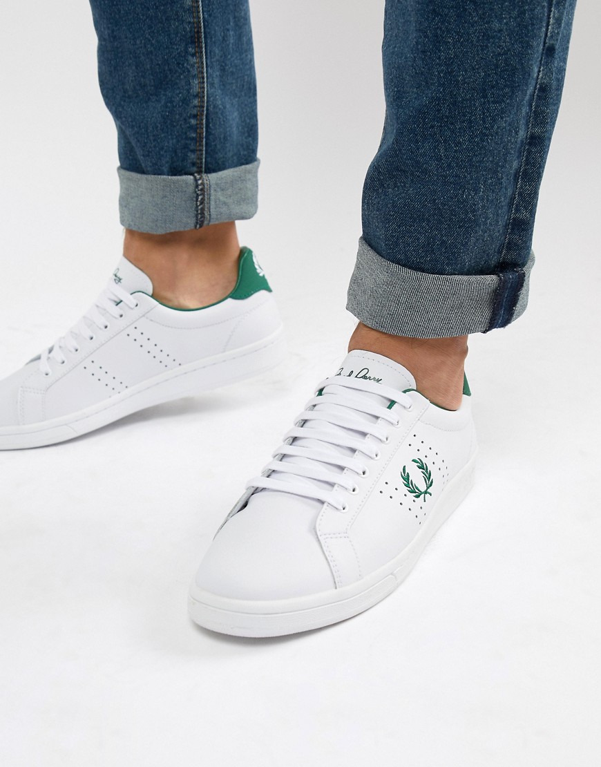 Fred Perry Leather Contrast Wreath Trainers in White - White