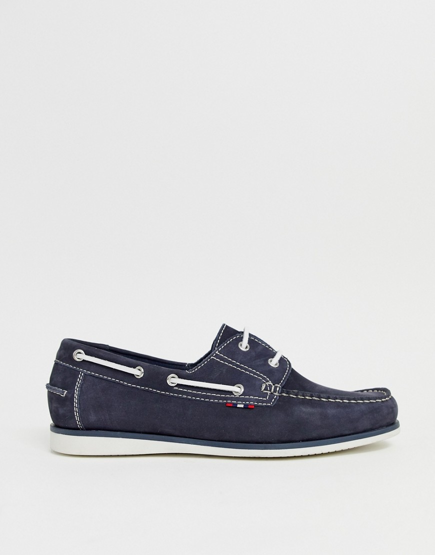 Pier One boat shoes in navy suede