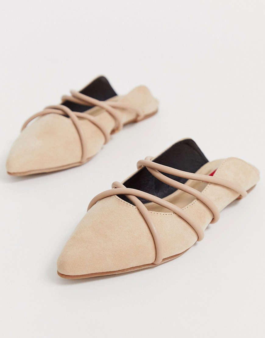 London Rebel pointed strappy mules in beige