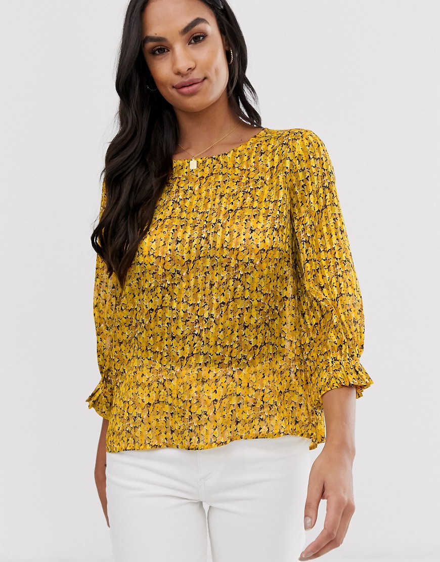 Y.A.S floral jacquard top with volume sleeve