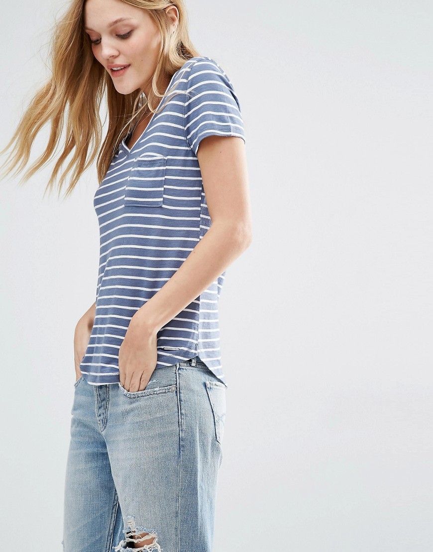 Abercrombie & Fitch Core V Neck Slouchy T-Shirt in Stripe