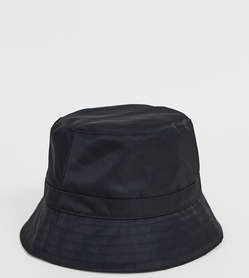 Monki bucket hat in black