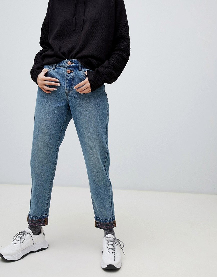 Noisy May aztec printed mom jeans in blue