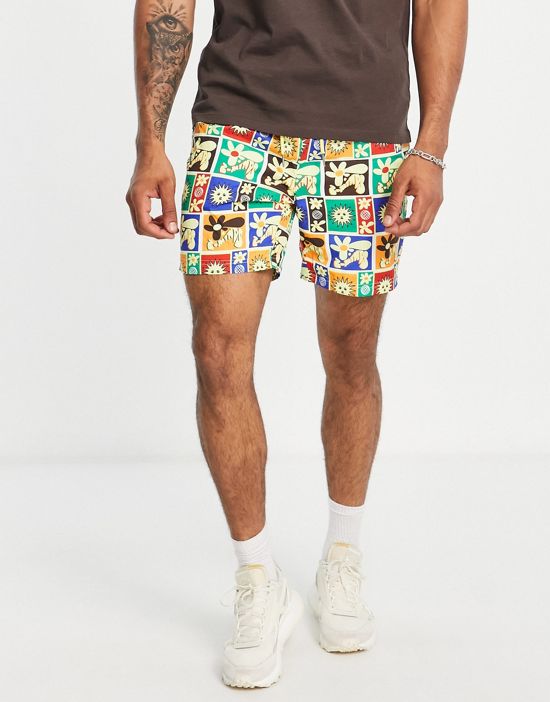 https://images.asos-media.com/products/2-minds-printed-beach-shorts-in-multi/203027107-2?$n_550w$&wid=550&fit=constrain