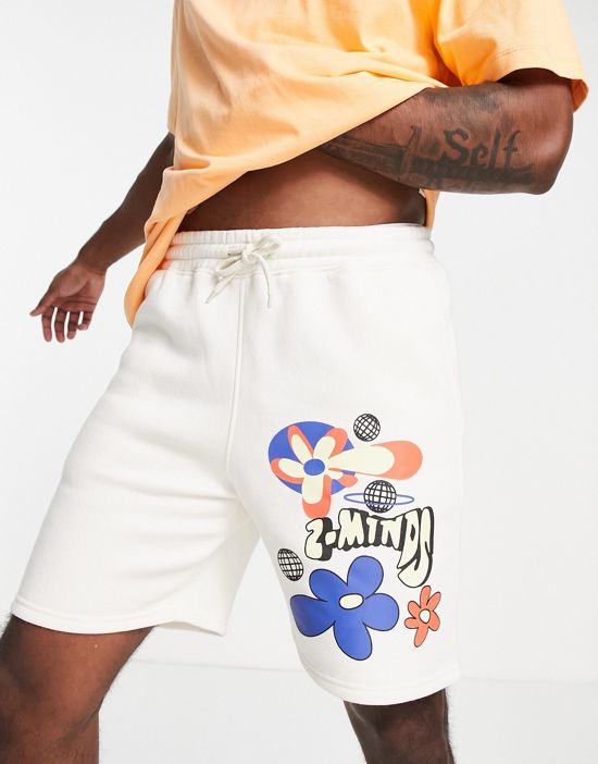 https://images.asos-media.com/products/2-minds-printed-jersey-shorts-in-white/203027073-1-white?$n_550w$&wid=550&fit=constrain