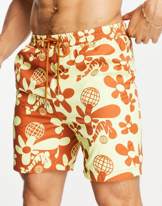 https://images.asos-media.com/products/2-minds-spliced-printed-beach-shorts-in-orange/203027066-3?$n_550w$&wid=550&fit=constrain