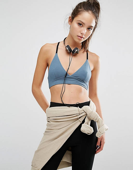https://images.asos-media.com/products/213-apparel-contrast-strap-yoga-bralette/7089945-1-chinablueblack?$n_640w$&wid=513&fit=constrain
