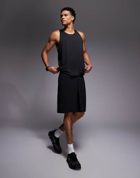 4505 10 inch loose fit quick dry training shorts with zip pockets in black - view 1