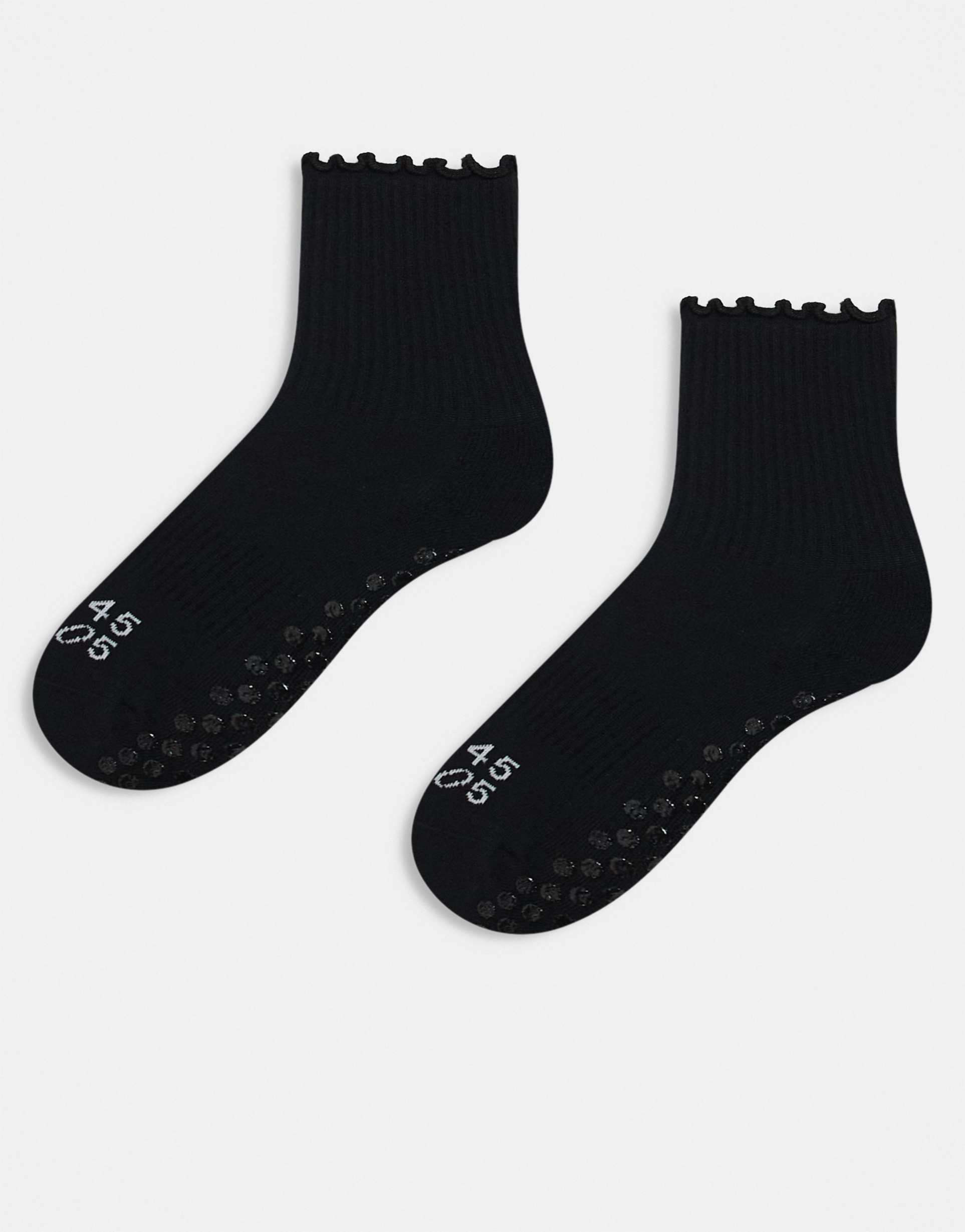 4505 2 pack non slip grip lettuce edge pilates crew socks in black