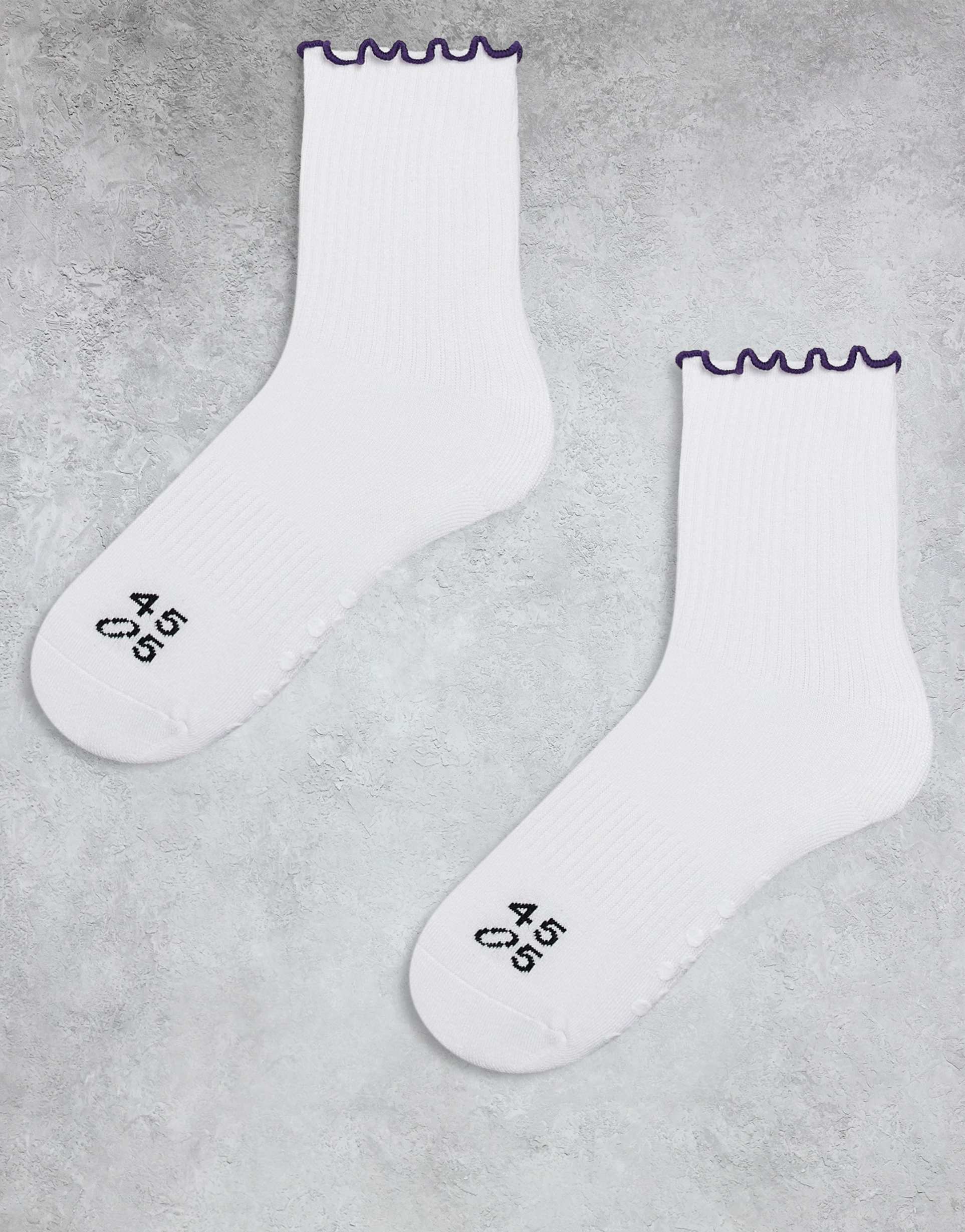 4505 2 pack non slip grip lettuce edge pilates crew socks in grape