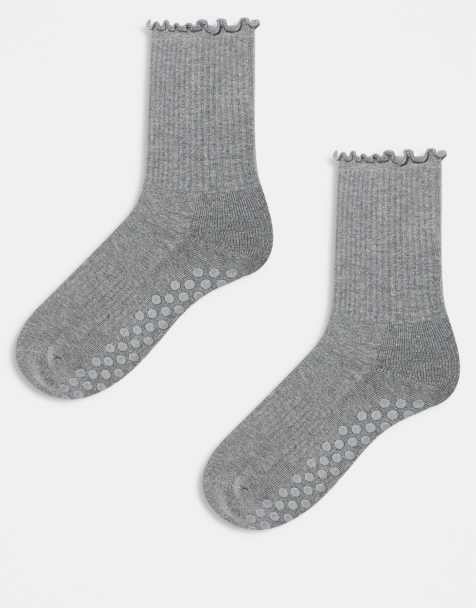 4505 2 pack non slip grip lettuce edge Pilates crew socks in grey marl - view 1
