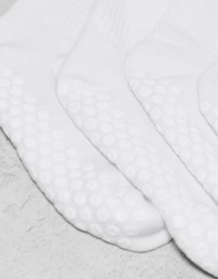 4505 2 Pack Non-slip Grip Lettuce Edge Pilates Crew Socks In White