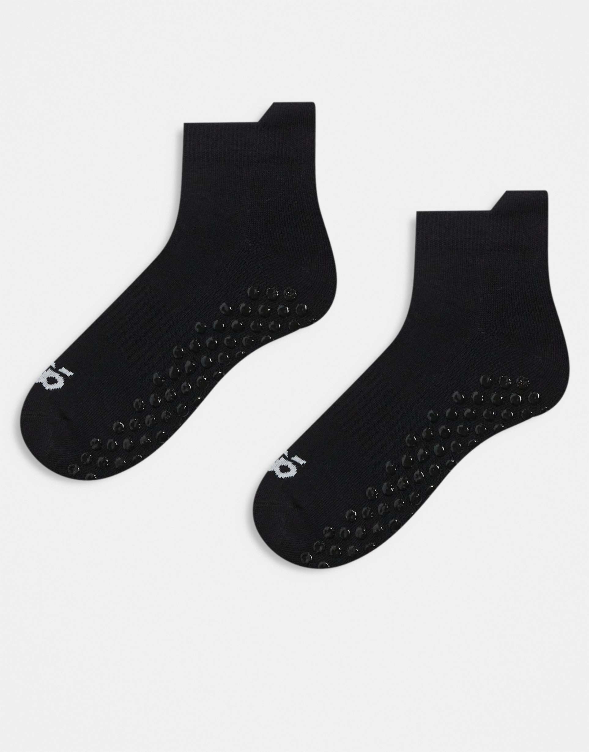 4505 2 pack pilates grip ankle socks in black