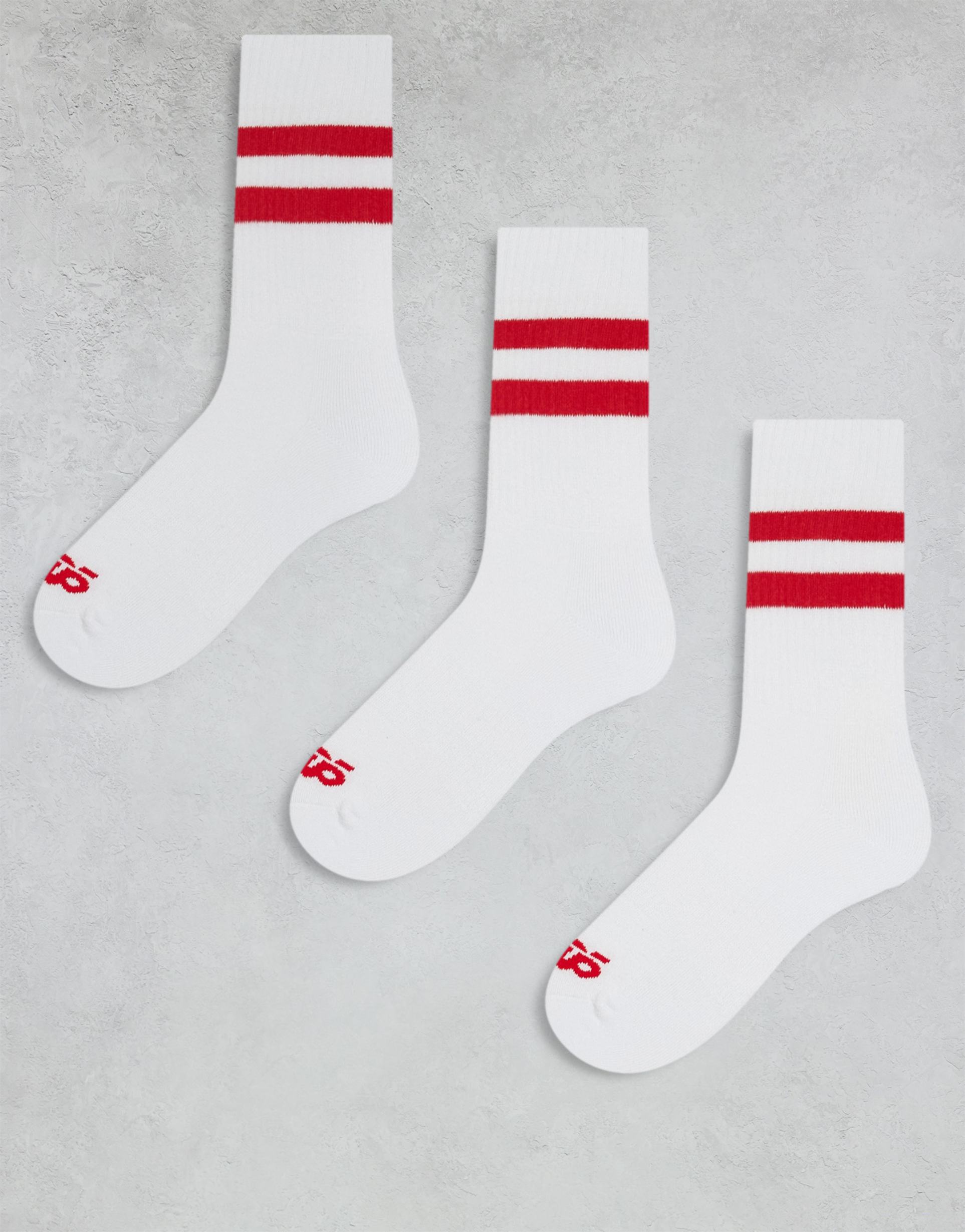 4505 3 pack 2 stripe crew socks with quick dry in white with red stripe