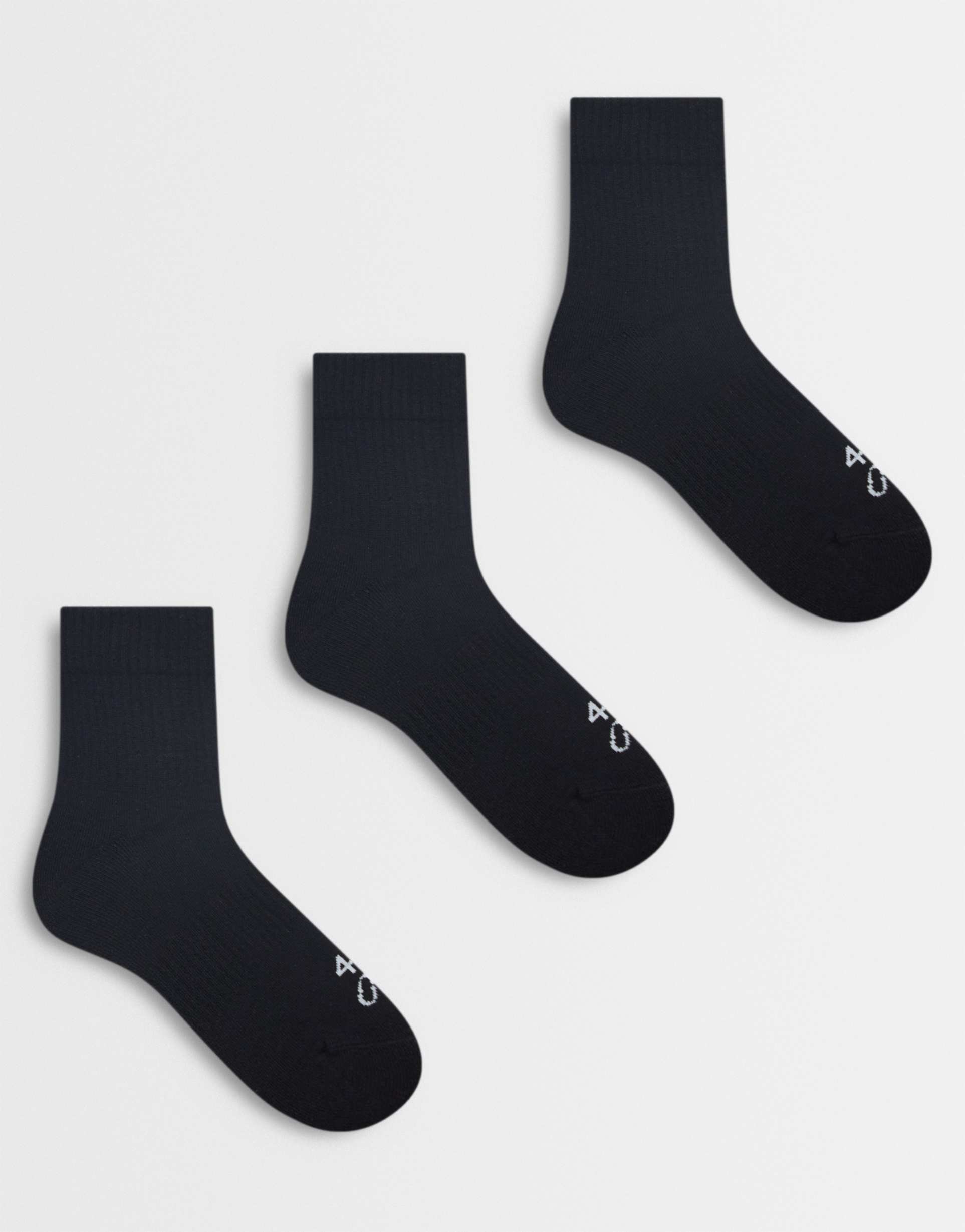 4505 3 pack quarter length socks with arch support in black