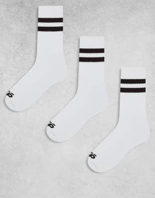 4505 - 3er-Pack schnelltrocknende Crew-Socken in Weiß mit zwei Streifen in Kaffeebraun