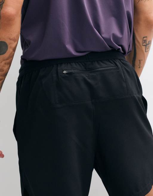 4505 5" running short with elastic waist and zip phone pocket in black, 3 of 5
