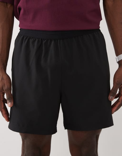 4505 5"" running short with elastic waist band and phone pocket in black, 4 of 5